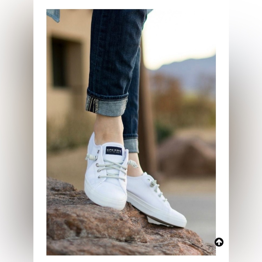 Sperry Women's Seacoast Core White Fisherman Classic Canvas Sneakers Size 10